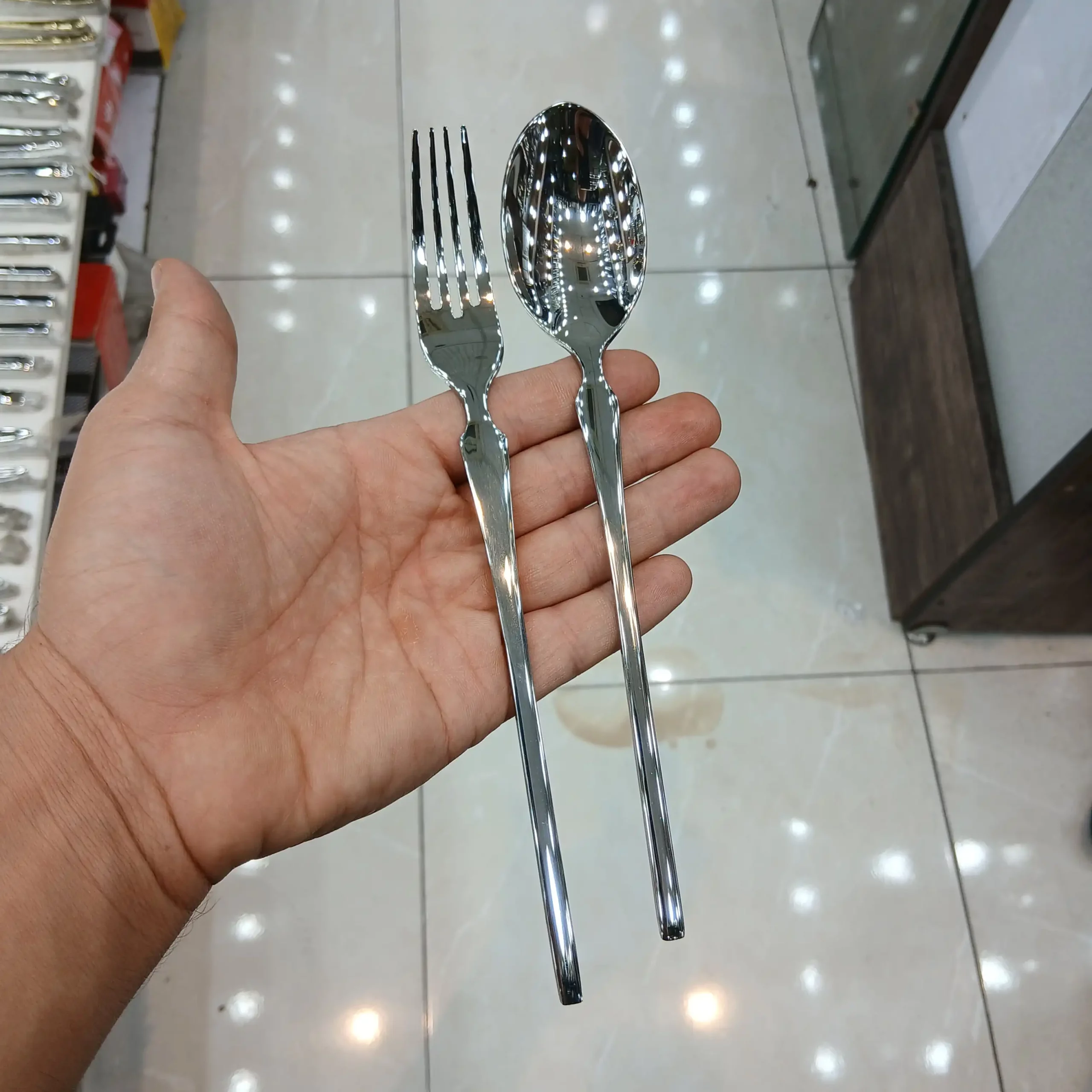 تک اس جی مدل 454m (1)-min قاشق و چنگال غذاخوری 12 پارچه اس جی مدل 454m - تصویر 1