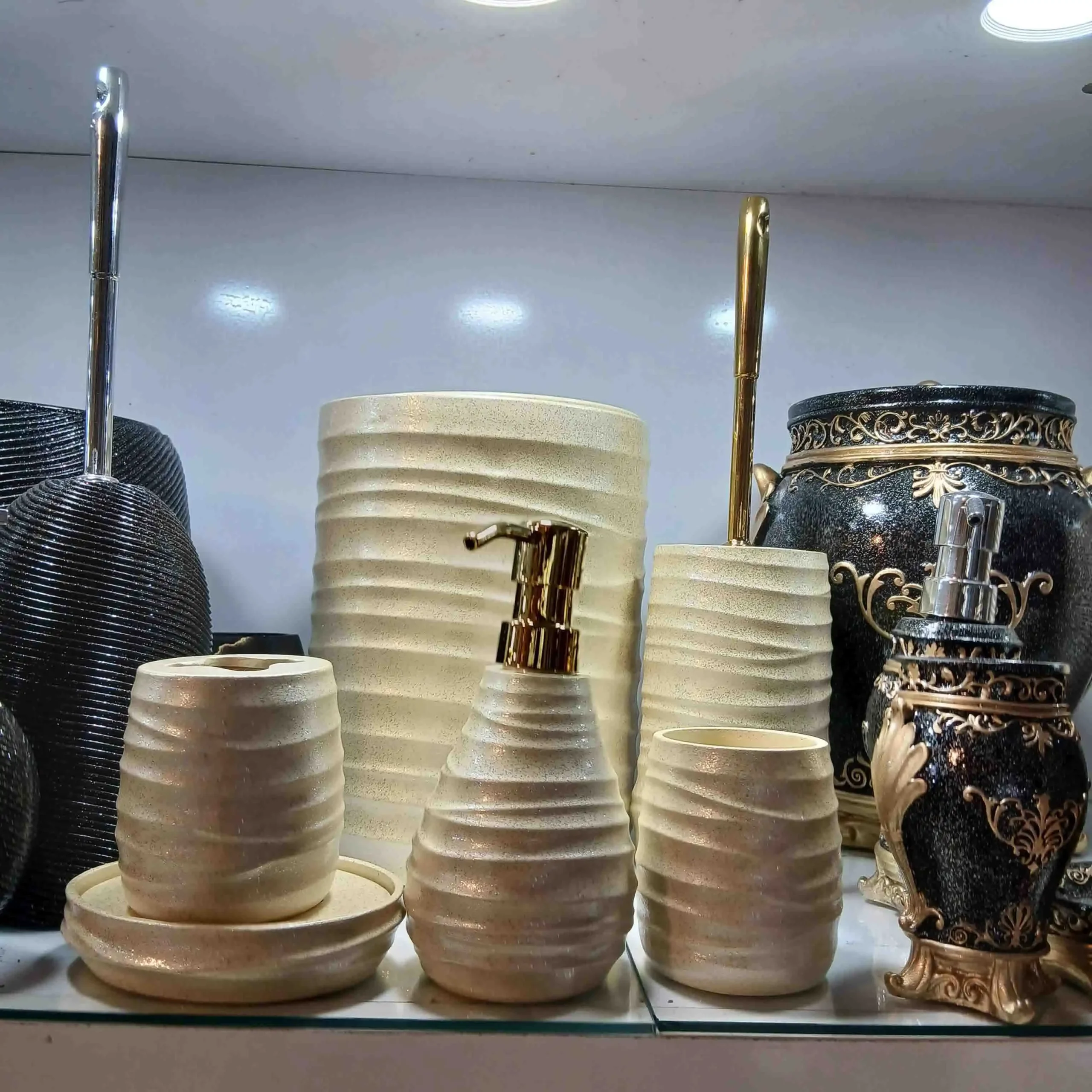 ست سرویس بهداشتی رزین کد (13) سرویس بهداشتی 6 پارچه سنجاقک مدل قشقایی - رنگ کرم - تصویر 1