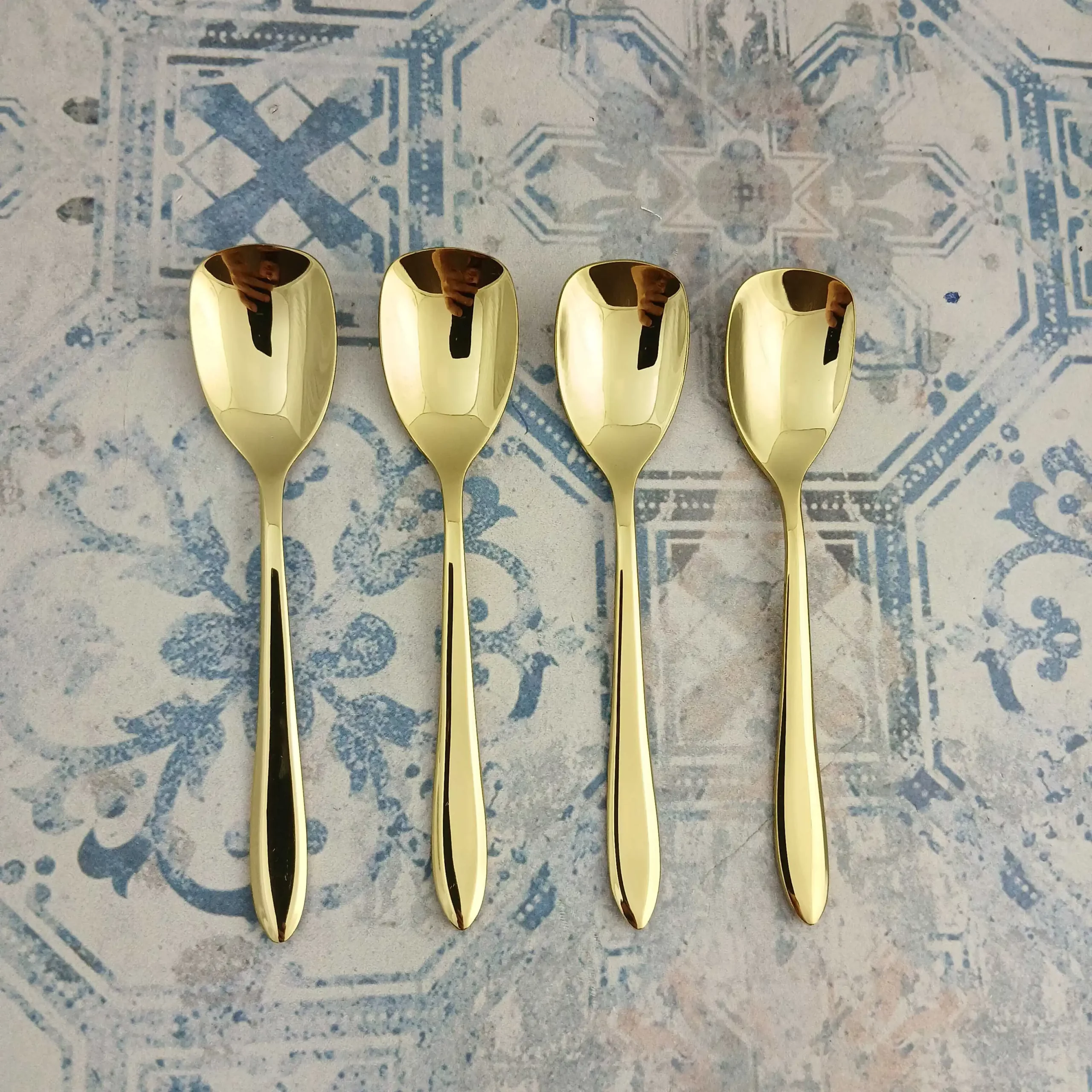 قاشق-بستنی-طلایی-برلین-(1) قاشق بستنی طلایی مدل برلین بسته 4 عددی - تصویر 1