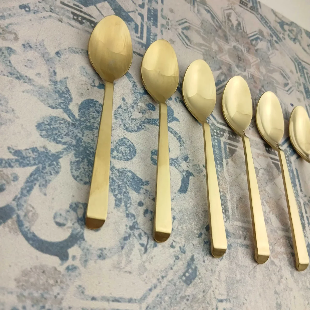 قاشق چای طلایی مات بسته 6 عددی - تصویر 3