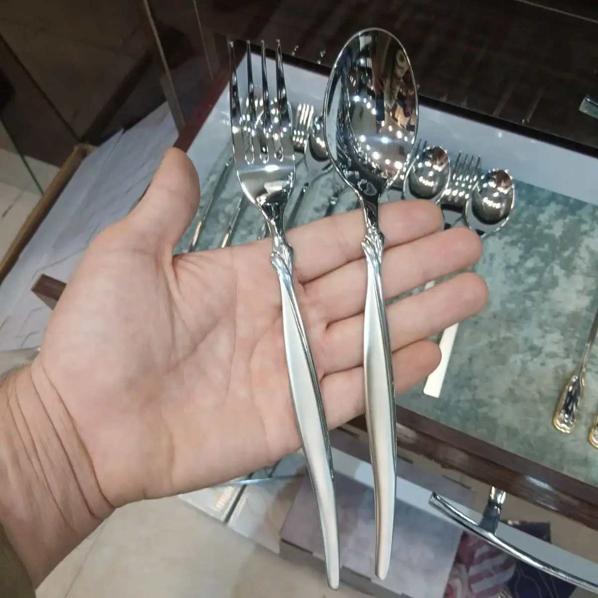 سرویس قاشق چنگال 18 نفره اس جی مدل 249s - تصویر 4