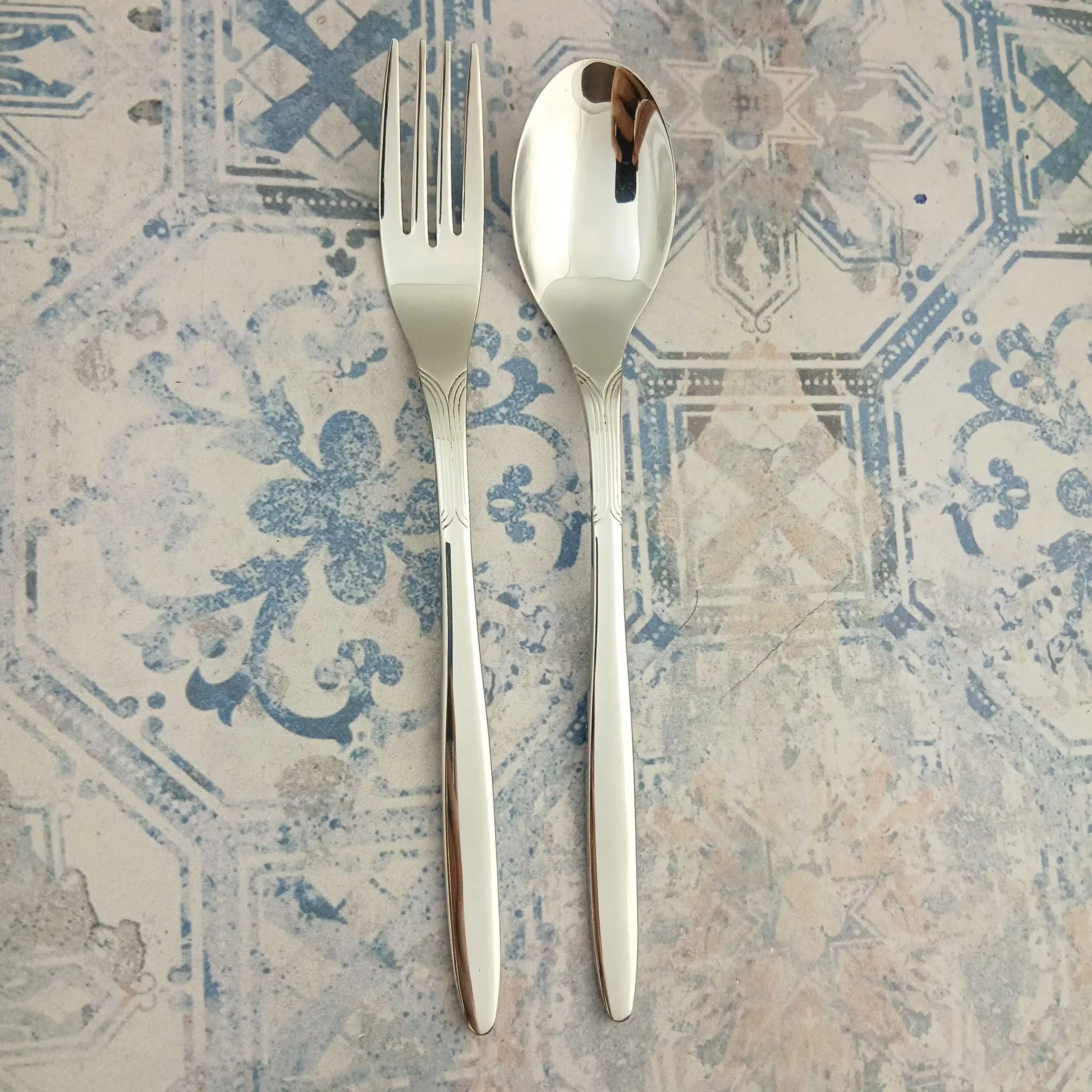 قاشق-چنگال-بیزانس-کد-01-(4) قاشق و چنگال غذاخوری 12 پارچه بیزانس مدل 101m - تصویر 1
