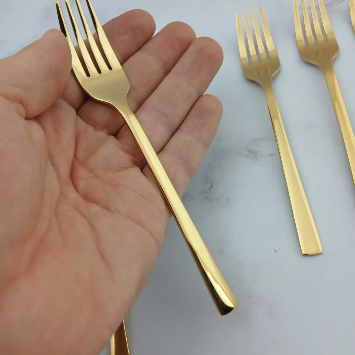 چنگال میوه تک طلایی مدل نیوبرلین طلایی بسته 5 عددی - تصویر 5